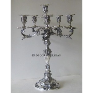 Look élégant Candélabre à 5 bras design unique et élégant fini argent pour la décoration de table de mariage et d'événements au prix le plus bas - Product Image 4