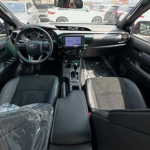 ขายด่วน รถพวงมาลัยซ้าย/ขวา โตโยต้า ไฮลักซ์ 2.8 GD-6 GR-Sport 4x4 - Product Image 4