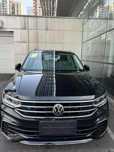 Édition 2025 – Voitures essence 300tsi à vendre – SUV 7 places 380TSI R-Line 2.0T Auto 4x4, jamais accidenté et prêt à l'emploi - Product Image 2