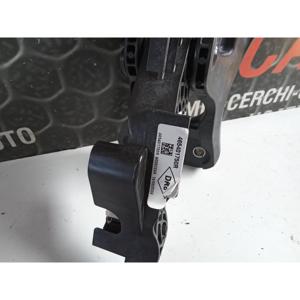 Pédale d'embrayage RENAULT Captur Série (19>) 465034119R - Product Image 4