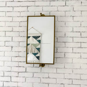 Miroir mural en métal de grande taille de forme personnalisée avec finition dorée, parfait pour la décoration intérieure, la décoration intérieure, les articles de luxe. - Product Image 6