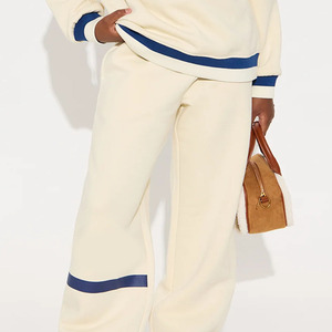 Vente en gros Ensemble survêtement pour enfants Chemise sweat à manches longues et pantalon de jogging/Col ras du cou en mélange de coton et polyester respirant et confortable - Product Image 6