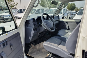 Camioneta Toyota Land Cruiser 2022, cabina sencilla, 4.1-6L, gasolina, transmisión manual, 500Nm de torque, 400Ps, 5 asientos, 25001-50000 millas. - Product Image 5