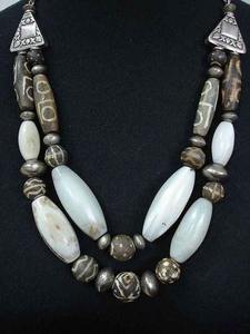 Bijoux faits à la main en résine avec pendentif en métal modèle modèle de l'Inde par OCEAN EXPORT - Product Image 4