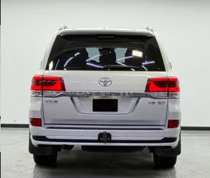 Toyota Land Cruiser VXR V8 5.7L V8 2021 Usado en Buen Estado, Equipamiento Completo - Product Image 5
