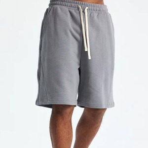 Shorts de sport d'été avec logo personnalisé pour hommes, bermuda respirant, vêtements d'entraînement, taille moyenne, décontracté, solide et écologique - Product Image 4