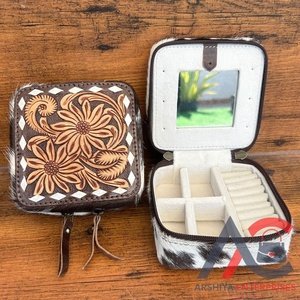 Nouveau luxe boucles d'oreilles anneau collier boîte de rangement Portable en cuir usiné à la main voyage boîte à bijoux haute qualité peau de vache étui à bijoux - Product Image 1