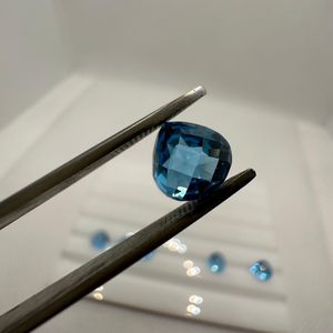 100% อัญมณีทรงหลวมรูปหัวใจ10มม. สำหรับทำเครื่องประดับพลอยบุษราคัมสีฟ้าจากสวิส - Product Image 1