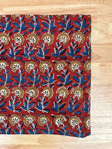 High Quality Combed Cotton Fabric with Printed Design for Dresses <b>Suits</b> Interlining and Bags - Product Image 3