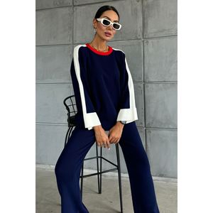 Conjunto de Dos Piezas Oversize con Suéter y Pantalones con Rayas y Aberturas - Product Image 2