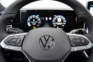 Volkswagen Tiguan 2.0 TSI 4Motion R-Line 2025 Usata, Full Optional, Benzina, Cambio Automatico, 265 CV, V8, Guida a Sinistra - Product Image 2