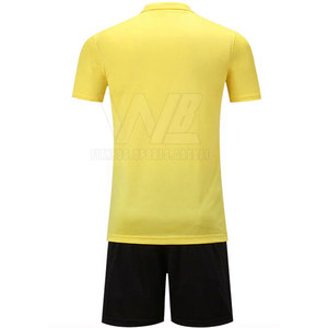 Venta Directa de Fábrica, Uniforme de Fútbol Transpirable y Ligero, 100% Poliéster, Colores y Logotipo Personalizables, Hecho en Pakistán - Product Image 1