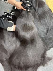 Venta al por mayor de extensiones de cabello humano natural largo 100% de queratina en bruto pulgadas completas mechones rectos estirados y sin procesar - Product Image 4