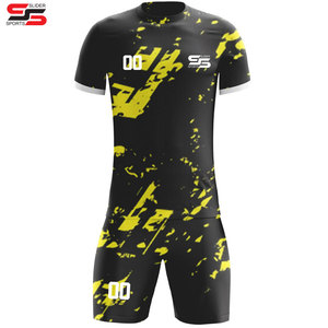 Vente en gros d'usine, ensembles d'uniformes de football personnalisés par sublimation, unisexes, respirants, en polyester, pour l'été et l'hiver, kit de maillot imprimé pour adultes - Product Image 5