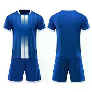 Ensemble d'uniformes de football en spandex/polyester léger, manches courtes, offrant un confort respirant pour les longues séances d'entraînement (unisexe) - Product Image 4
