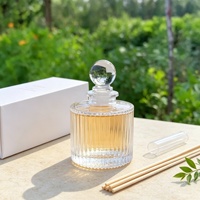 Bouteille en verre personnalisée de 50 ml, 100 ml, 150 ml, 200 ml, gaufrée, pour parfum et aromathérapie, vide, transparente, mini, réutilisable, diffuseur de senteurs