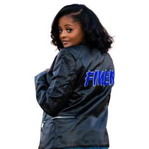 Chaqueta de motorista más fina con texto bordado en negrita para el estilo de hermandad Edgy y declaraciones de moda de la vida griega - Product Image 2