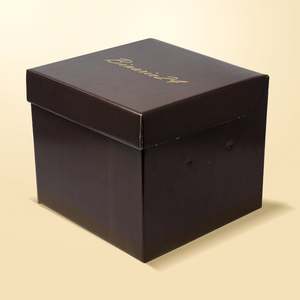Boîtier Mod. HOLLY pour panettone 19x19x19 cm - Personnalisé avec fond intégral - Brillant - Product Image 4