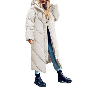 Nouveauté Veste parka professionnelle pour femmes Vente en gros Veste parka à bas prix Veste parka pour femmes avec fourrure et capuche amovibles - Product Image 1