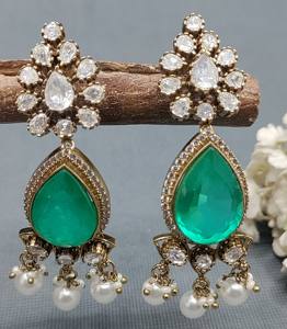 Boucles d'oreilles classiques à la mode Moissanite Mehandi Doublet Sku KE 031 SL C-9 - Product Image 1