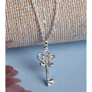 สร้อยคอพร้อมจี้รูปกุญแจเงินแท้ 925 - จี้และเครื่องประดับคุณภาพดี - Product Image 2