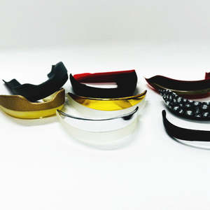 Chaussures à talons hauts en TPU écologiques personnalisables, design de transfert thermique multicolore, doré/argenté, 12 cm, service OEM disponible, Vietnam - Product Image 2