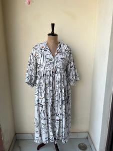 ชุดเดรสผ้าฝ้ายพิมพ์ลายดอกไม้สำหรับฤดูร้อนเดรสมินิเดรสมิดิผ้าฝ้ายพิมพ์ลายดอกไม้ทำมือสไตล์โบฮีเมียนสำหรับเป็นของขวัญในฤดูร้อน - Product Image 2