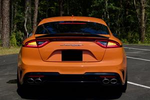 2021 Kia Stinger GT Limited Gasolina, bajo kilometraje - Product Image 3