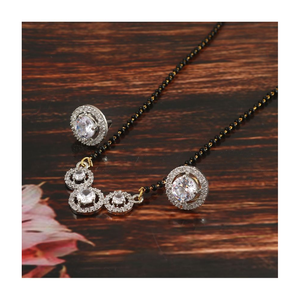 Mangalsutra Tradicional Indio de Tres Hilos, Joyería Cultural Coleccionable - Product Image 1