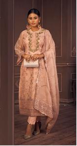 คอลเลกชั่นใหม่ชุดทำงานคอกลมผ้าออร์แกนซ่าปักลายคาลิดพร้อมคอลเลกชัน Stanton Pent และ Dupatta - Product Image 2