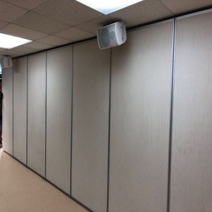 <span class=keywords><strong>Cloison</strong></span> mobile sur mesure de 10 mètres de hauteur pour salle VIP de stade, système coulissant insonorisé - Product Image 3