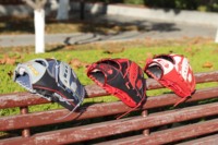 Venta al por mayor -- Guantes de béisbol de cuero y guantes de bateo con logotipo personalizado