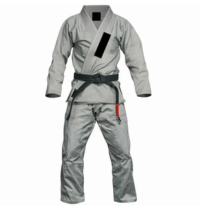 Gran oferta, uniforme de Karate deportivo tradicional Gi blanco ligero, Idea de regalo de Año Nuevo para entrenamiento de Karate, ropa de artes marciales - Product Image 4