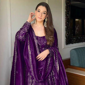 Costume Anarkali en soie Fendy de luxe, longueur au sol, pour mariage et Eid - Product Image 1