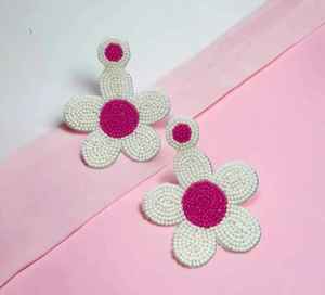Pendientes de Moda de Calidad Premium con Bordado de Cuentas para el Verano, Regalos, Fiestas Festivas, Delicados Broches Florales Colgantes - Product Image 1
