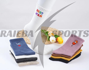 2025 nouvelles chaussettes tendance avec logo de broderie personnalisé chaussettes tricotées de qualité supérieure couvre-pied bas quantité minimale de commande dans toutes les couleurs - Product Image 6