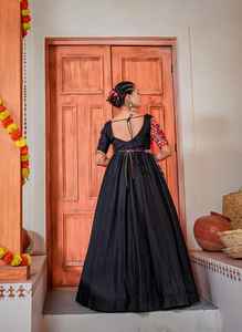 Robe Panghat noire traditionnelle point complet par Fabzone - Product Image 2