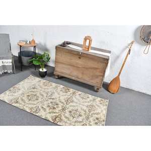 Alfombra turca de lana clásica Beige de 2,9x5,6 pies, diseño de retazos para entrada, sala de estar, dormitorio, forma Rectangular, respaldo de látex - Product Image 5