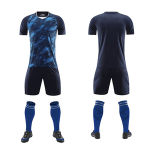 Uniforme de Fútbol de Secado Rápido por Sublimación, Equipación de Fútbol Personalizada, Hecho en Pakistán, Proveedor Mayorista Directo de Fábrica - Product Image 5