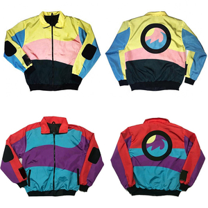 Nuevo diseño cortavientos conjunto corto personalizado venta al por mayor moda hombres verano conjunto manga completa Sudadera con capucha pantalones cortos a juego gimnasio conjuntos cortos - Product Image 5