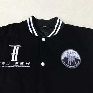 เสื้อแจ็คเก็ตเบสบอลแบบ Letterman คุณภาพสูง ออกแบบโลโก้ปักเองได้หลากหลายแบบสำหรับผู้ชาย  มีตัวเลือกแบบลายด้านหน้า เสื้อแจ็คเก็ตผู้ชาย - Product Image 2