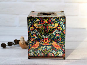 ที่ใส่กระดาษทิชชูแบบตั้งโต๊ะ ดีไซน์สวยงาม เป็นมิตรกับสิ่งแวดล้อม ผลิตจากไม้เคลือบลายพิมพ์  แบรนด์ Tradebyd Premium Square - Product Image 2