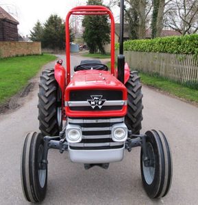 รถแทรกเตอร์เดินตาม Massey Ferguson MF135 4WD มือสอง เครื่องยนต์ 65 แรงม้า พร้อมปั๊มน้ำ เกียร์ แบริ่ง มอเตอร์ ประสิทธิภาพการทำงานสูงสุด รับประกัน 3 ปี - Product Image 2