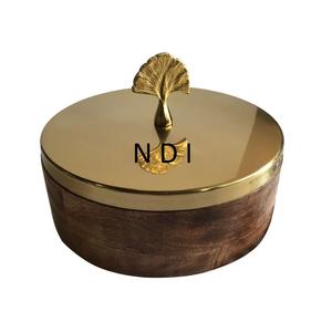 Casseroles en bois de manguier faites à la main au design classique Pot de service pour les fêtes de mariage et le traiteur Vaisselle Chapati - Product Image 3