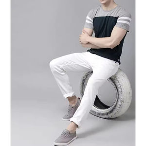 เสื้อยืดผู้ชายผ้าฝ้าย 100% แบบสั่งทำพิเศษ ทรงโอเวอร์ไซส์ สไตล์วินเทจ ซักย้อมสีแบบแอซิด พร้อมปักลายปะติดแบบดิสเทรส ทรงหลวมเบาสบาย - Product Image 5