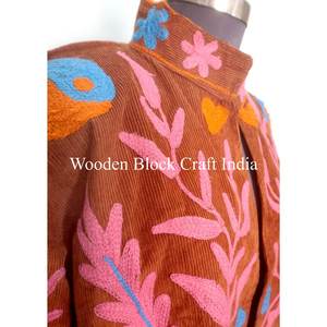 Veste d'hiver et d'été pour femmes, motif floral, broderie, rembourrage en coton, veste Suzani pour les occasions spéciales, processus de tricot - Product Image 3