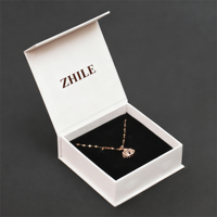 Boîtes à bijoux en papier rigide de qualité supérieure, personnalisées avec logo, vente chaude, recyclables, boîtes cadeaux pour boucles d'oreilles avec pochette en velours