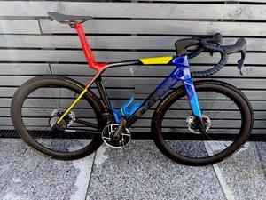 จักรยานเสือหมอบ Madones SLR 6/7/9 คุณภาพเยี่ยม โดดเด่น - ปรับแต่งได้ตามต้องการ ระดับอุตสาหกรรม OEM ทุกรุ่นมีจำหน่าย - Product Image 3