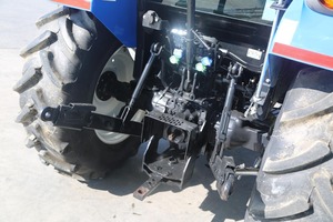 แทรคเตอร์ล้อ4WD 2017 T4.65กำลัง160HP การจัดอันดับที่มีส่วนประกอบหลักที่จำเป็นรวมถึงกระปุกเกียร์เครื่องยนต์ปั๊มและแบริ่ง - Product Image 3