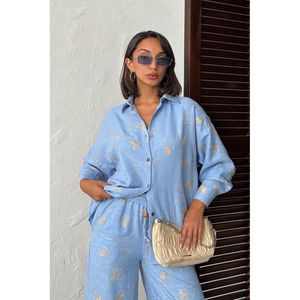 Camisa de Lino Bordada para Mujer TOPSHOW, Blusa Casual de Manga Larga con Estampado de Piedras para Venta al por Mayor, Tallas S-L Disponibles - Product Image 6
